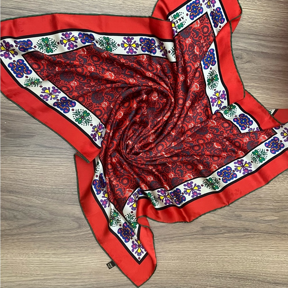 %100 silk scarf💫💫